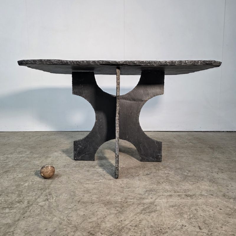 Belle table en ardoise rectangulaire, travail populaire