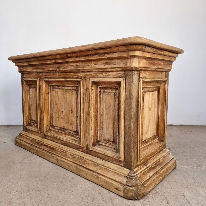 Nice pub counter circa 1900