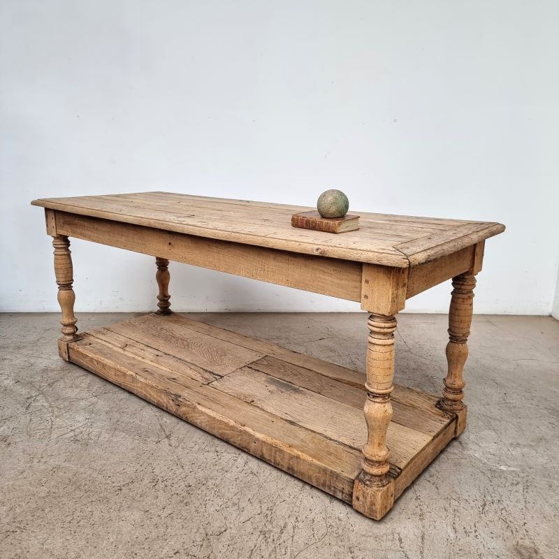 Nice 19th oak draper table