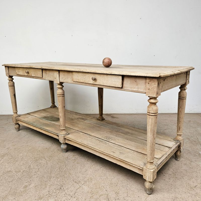 Nice 19th oak bleached draper's table