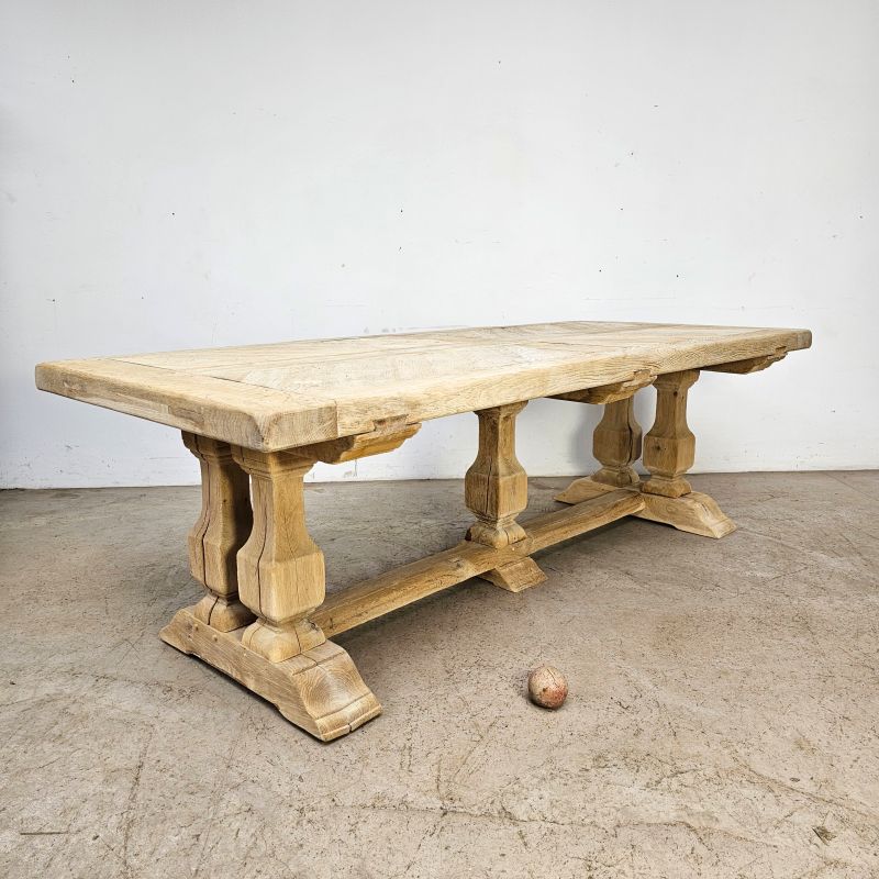 Superb monastery table in white oak
