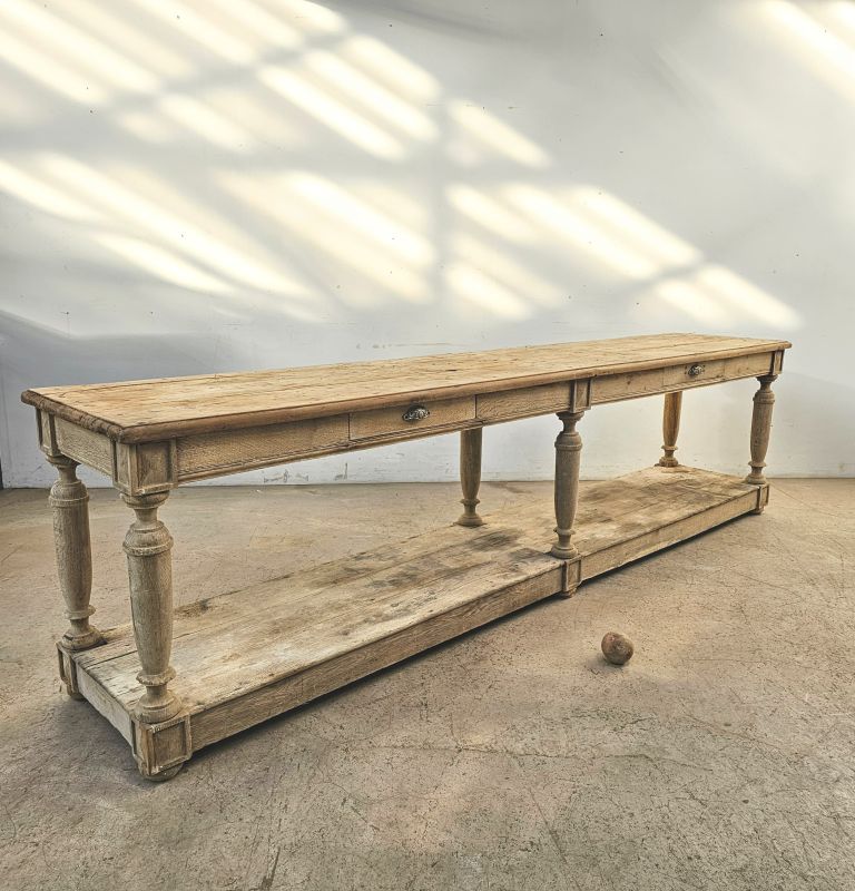 Large oak 19th century draper table