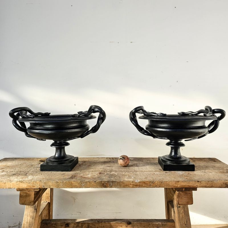 Nice pair of 19th large Val d'Osne cast iron snakes urns