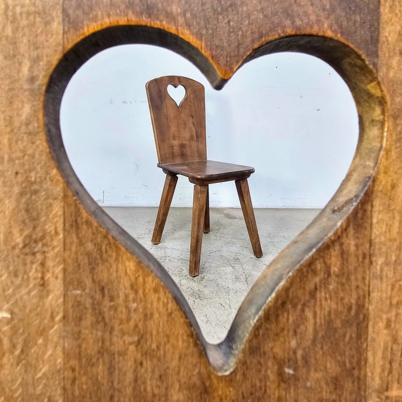 Nice set of 10 oak chairs. Alternate view