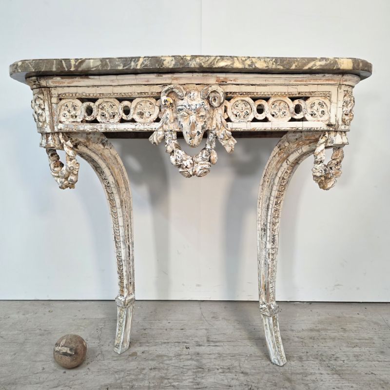 Nice 18th, Louis XVI period ram consol