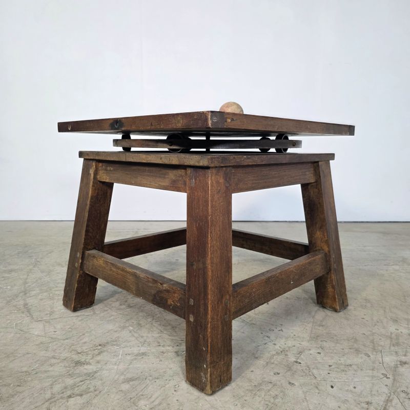 Large Oak Sculptor's Stand With iron system circa 1900