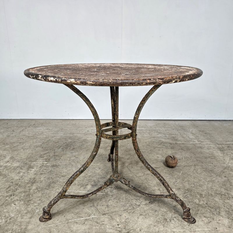 Jolie table 19ème en fer modèle Arras